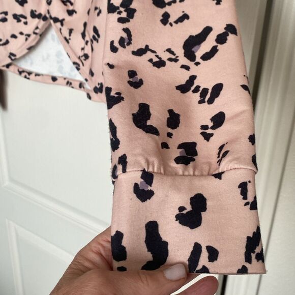 Cupshe two way pullover top. Wear it several ways and off the shoulder look Sz M - Picture 5 of 16